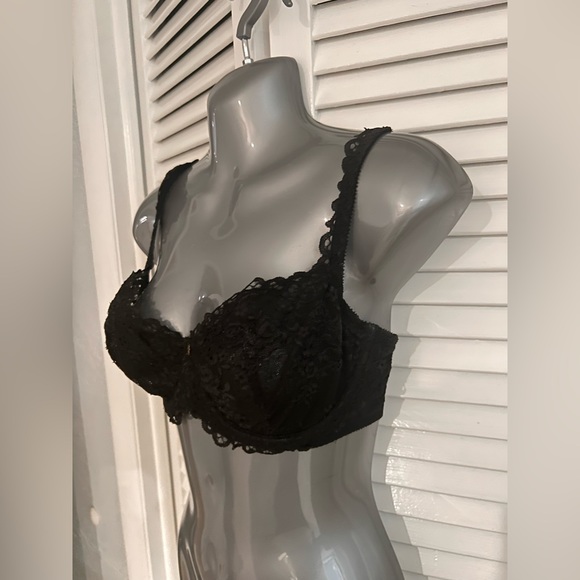 Victoria’s Secret black lace and mesh Demi bra size 34DD - Picture 2 of 4